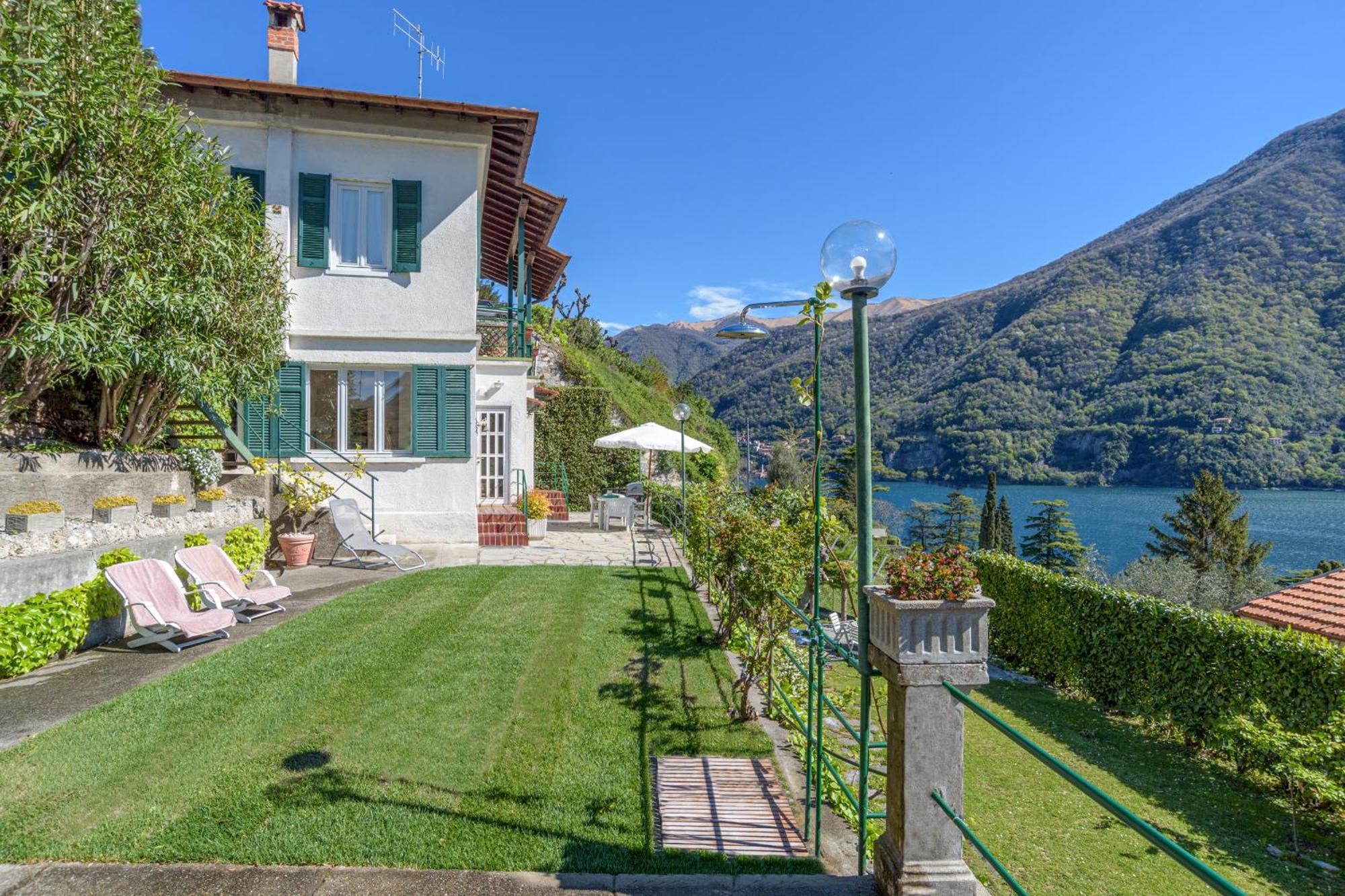 Casa Bambu - Splendida Vista Lago E Posto Auto Laglio Buitenkant foto