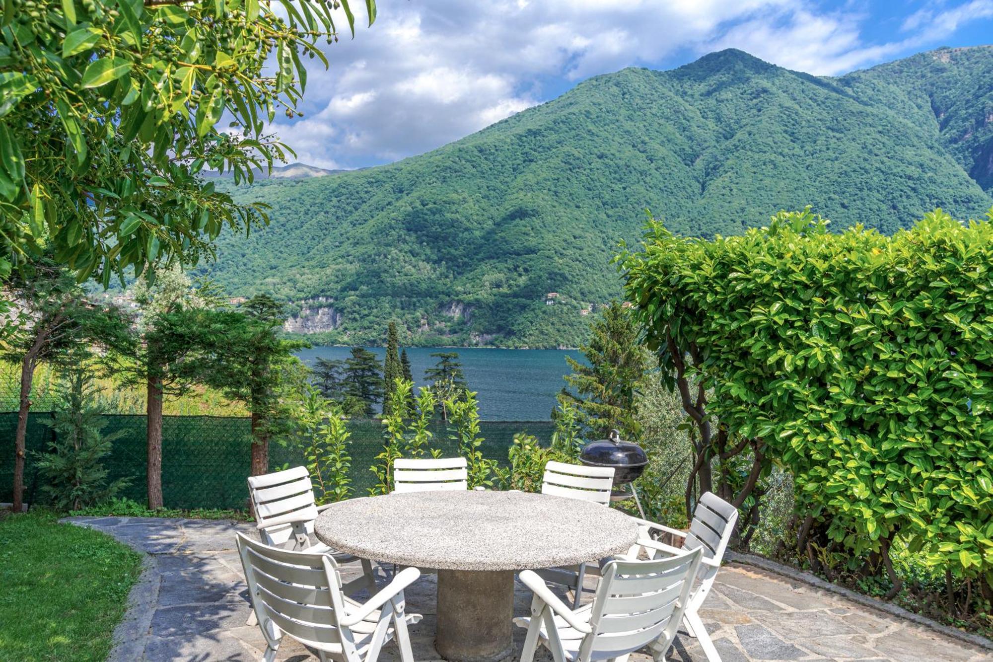 Casa Bambu - Splendida Vista Lago E Posto Auto Laglio Buitenkant foto